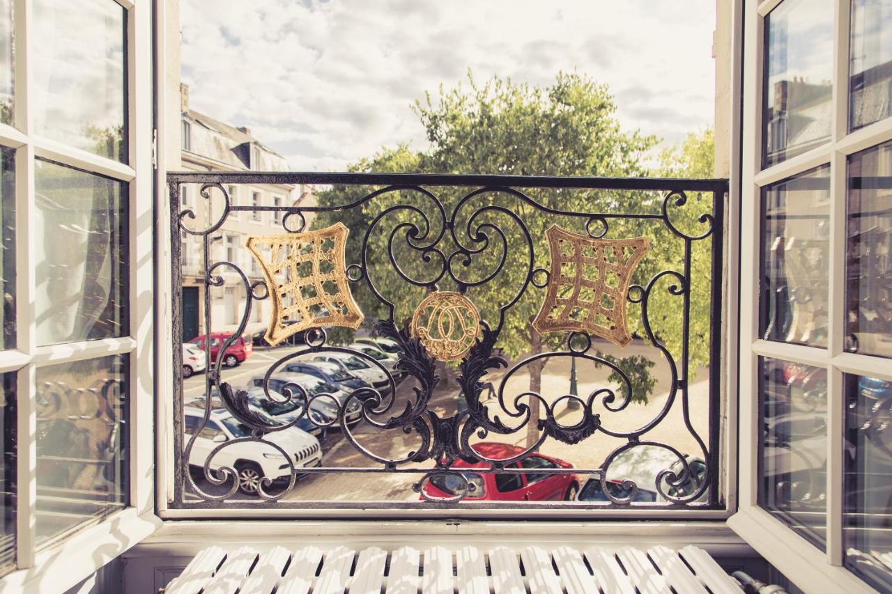 La Maison De La Liberte Jeanne Barret * Poitiers